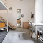 Stylish Studio In The City Center